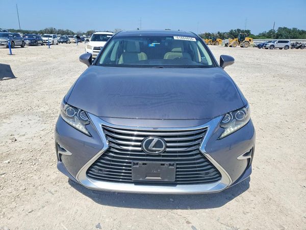 2016 LEXUS ES