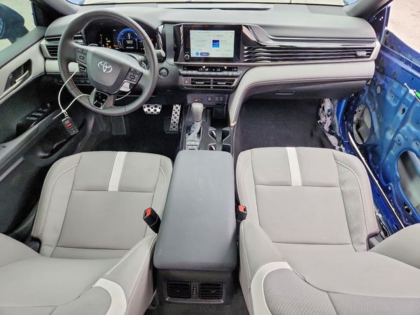 2026 TOYOTA CAMRY