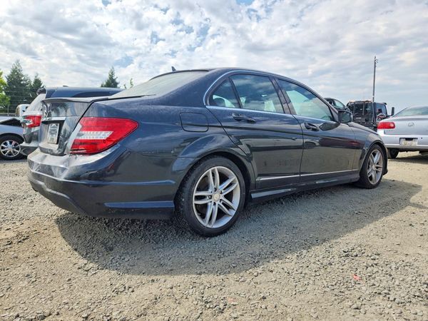 2012 MERCEDES-BENZ C C250