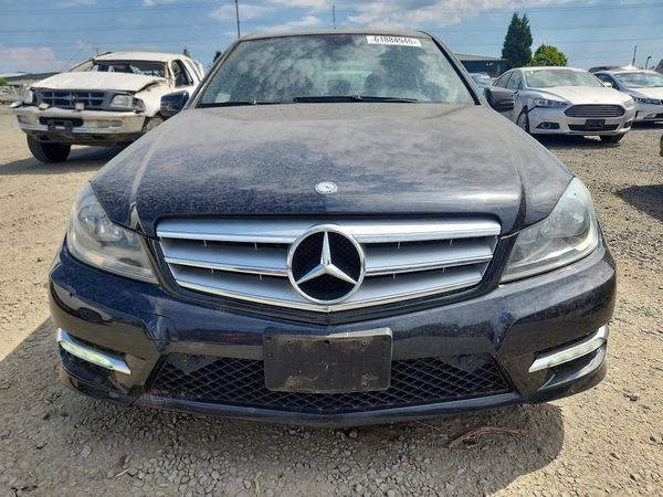2012 MERCEDES-BENZ C C250