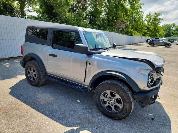 2022 FORD BRONCO