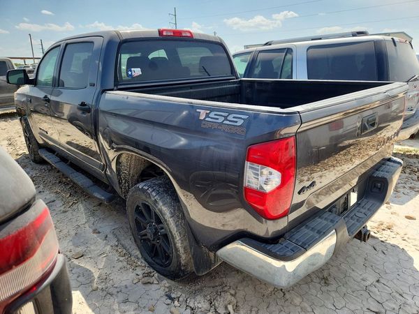 2018 TOYOTA TUNDRA SR5