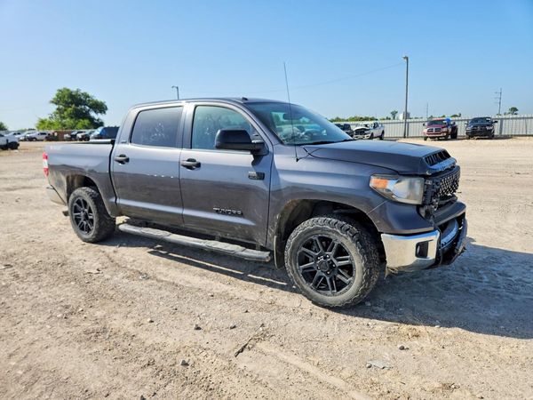 2018 TOYOTA TUNDRA SR5