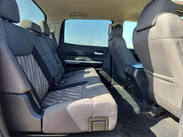 2018 TOYOTA TUNDRA SR5