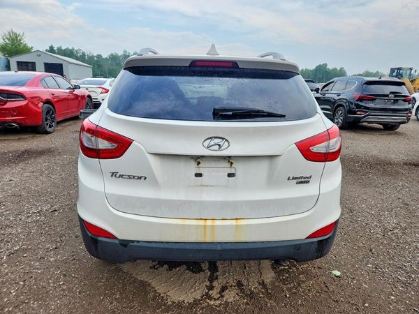 2015 HYUNDAI TUCSON GLS (Middle)