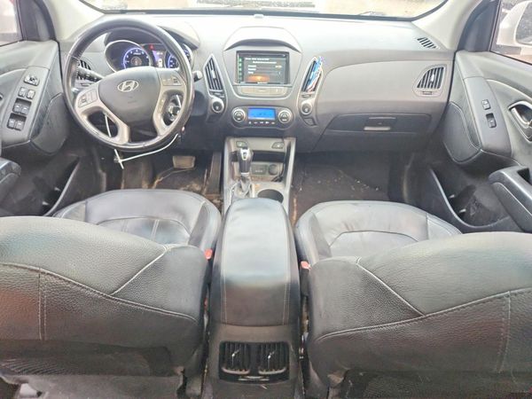 2015 HYUNDAI TUCSON GLS (Middle)