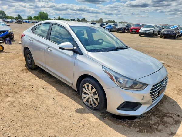 2019 HYUNDAI ACCENT SE and SEL