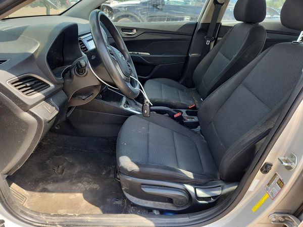 2019 HYUNDAI ACCENT SE and SEL