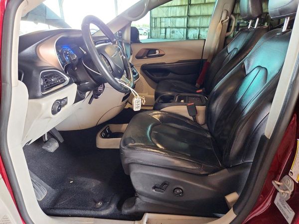 2017 CHRYSLER PACIFICA Touring L