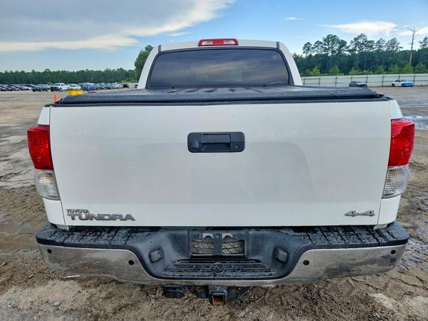 2012 TOYOTA TUNDRA Limited