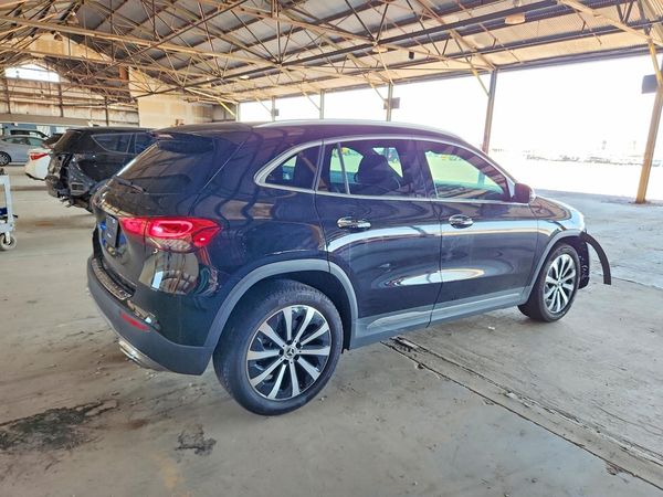 2023 MERCEDES-BENZ GLA GLA250