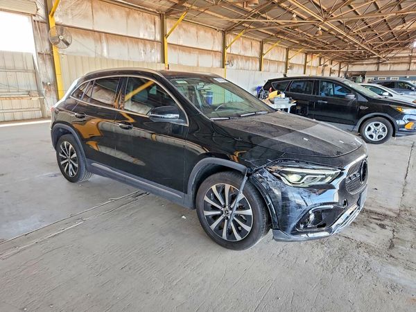 2023 MERCEDES-BENZ GLA GLA250