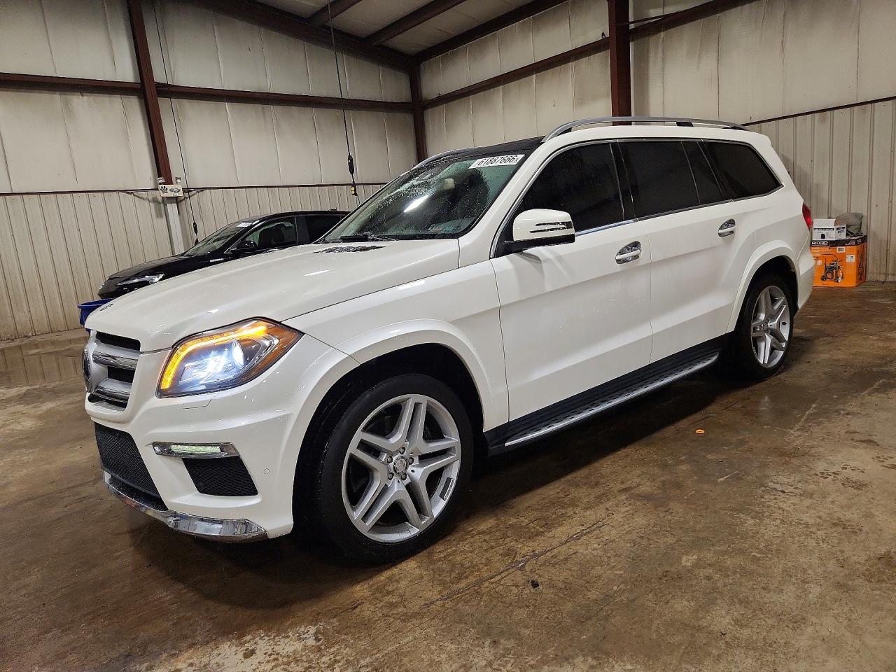 2015 MERCEDES-BENZ GL GL550 4MATIC