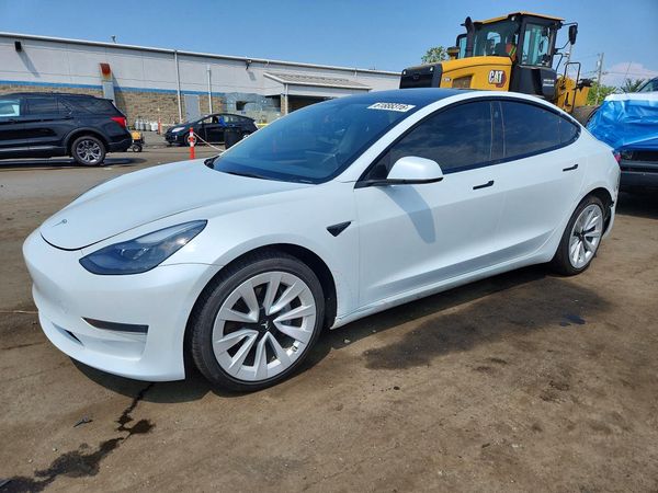 2022 TESLA MODEL 3