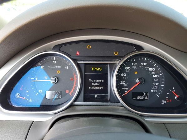 2015 AUDI Q7 Premium Plus