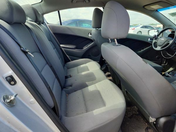 2017 KIA FORTE LX Base