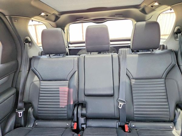 2024 LAND ROVER DISCOVERY P300 Dyanmic SE