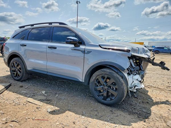 2022 KIA SORENTO