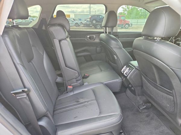 2022 KIA SORENTO