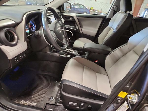 2017 TOYOTA RAV4 Ltd/SE Platinum