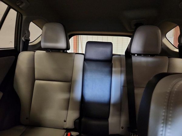 2017 TOYOTA RAV4 Ltd/SE Platinum