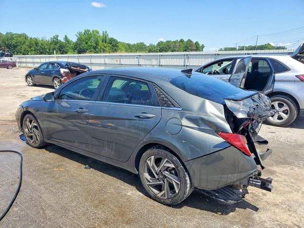 2024 HYUNDAI ELANTRA SEL w/ Convenience Pkg