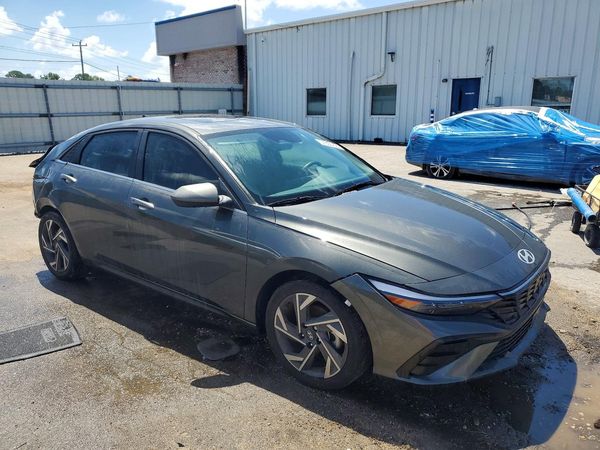 2024 HYUNDAI ELANTRA SEL w/ Convenience Pkg