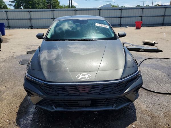 2024 HYUNDAI ELANTRA SEL w/ Convenience Pkg