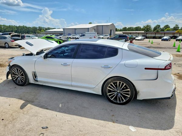 2019 KIA STINGER