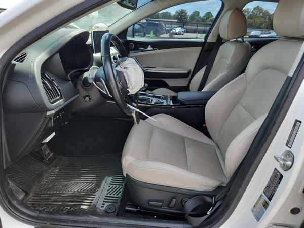 2019 KIA STINGER