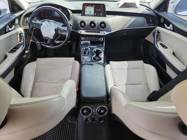 2019 KIA STINGER