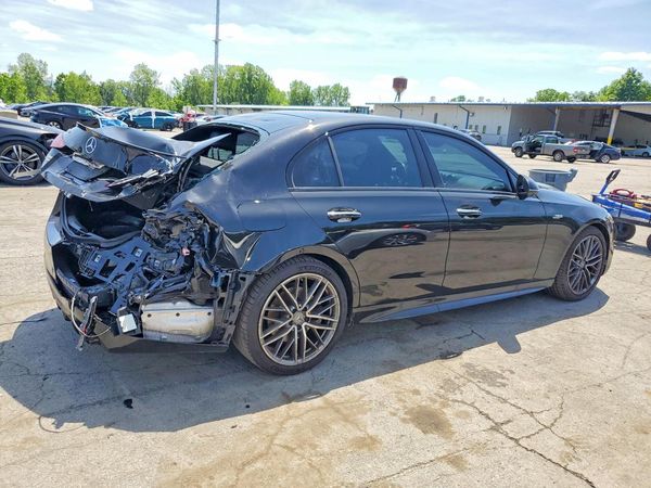 2026 MERCEDES-BENZ C