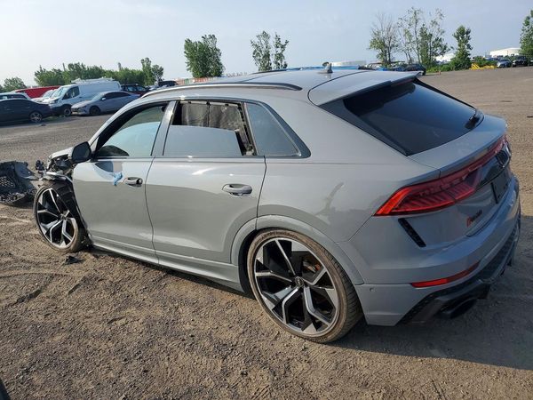2023 AUDI RS Q8