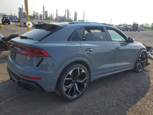 2023 AUDI RS Q8