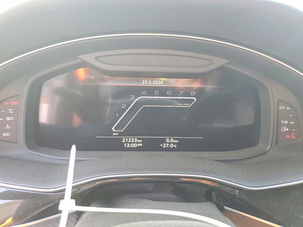 2023 AUDI RS Q8