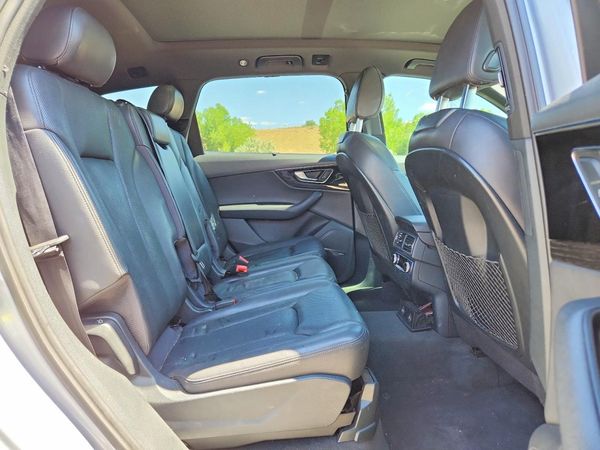 2017 AUDI Q7 quattro Premium Plus