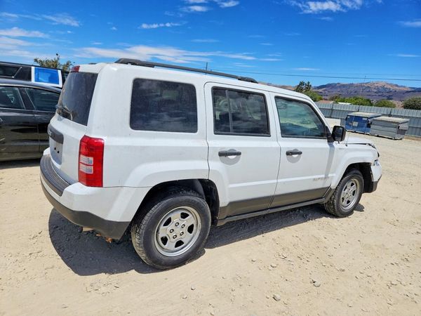 2016 JEEP PATRIOT SPORT FWD