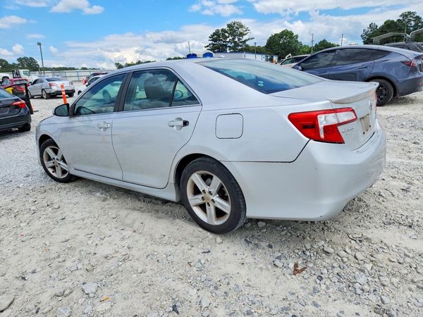 2014 TOYOTA CAMRY