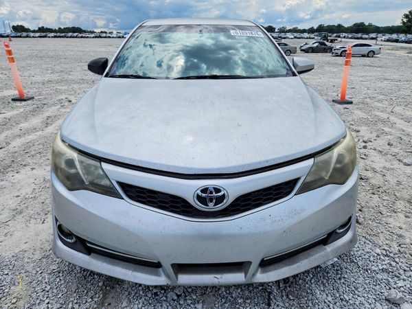 2014 TOYOTA CAMRY