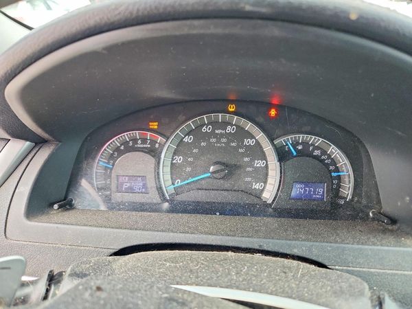 2014 TOYOTA CAMRY