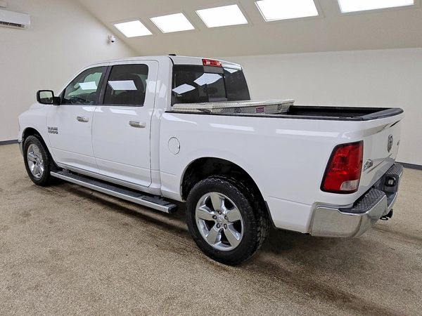 2015 RAM 1500 SLT