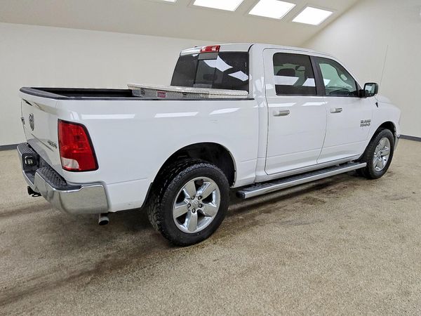 2015 RAM 1500 SLT