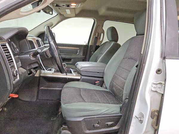 2015 RAM 1500 SLT