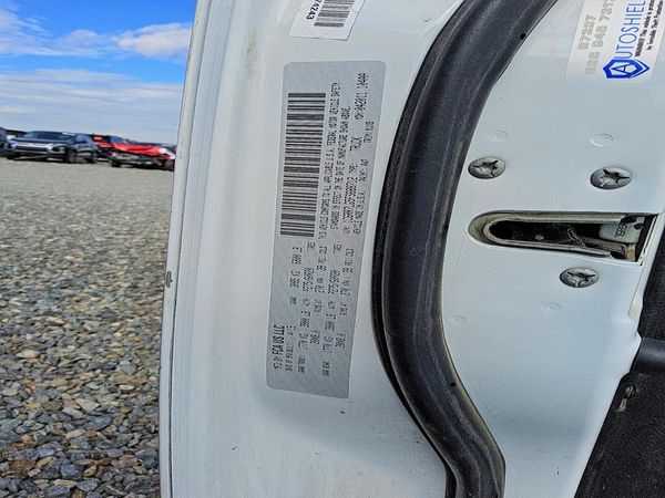 2015 RAM 1500 SLT