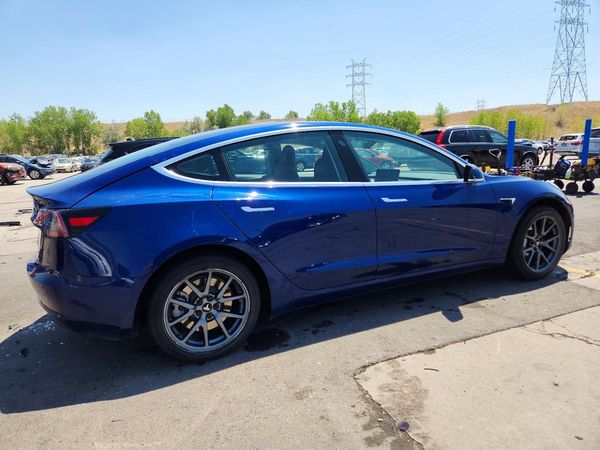 2019 TESLA MODEL 3