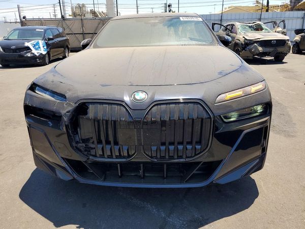 2025 BMW I7 xDrive60