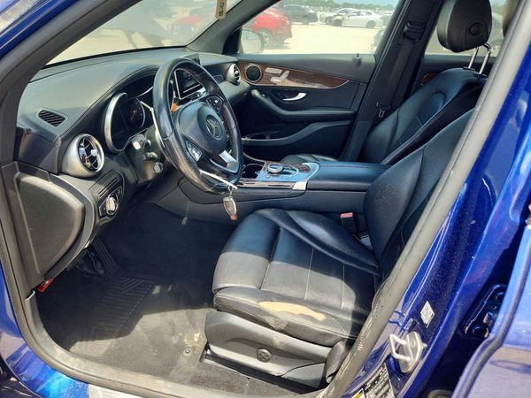 2017 MERCEDES-BENZ GLC