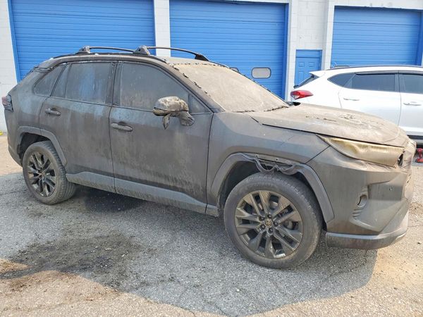 2020 TOYOTA RAV4 Limited