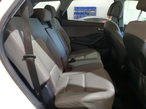2018 HYUNDAI SANTA FE SE Base