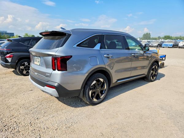 2025 KIA SORENTO EX